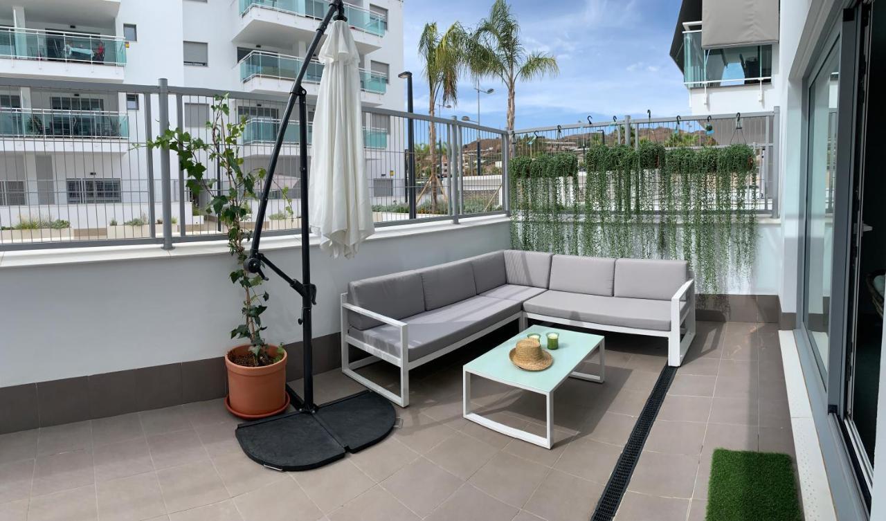 Espectacular Apartamento en primera linea de playa Torrox Exterior foto