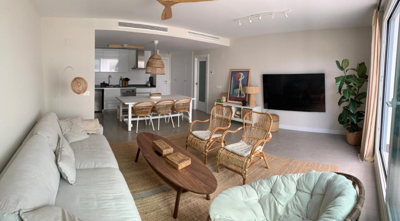 Espectacular Apartamento en primera linea de playa Torrox Exterior foto
