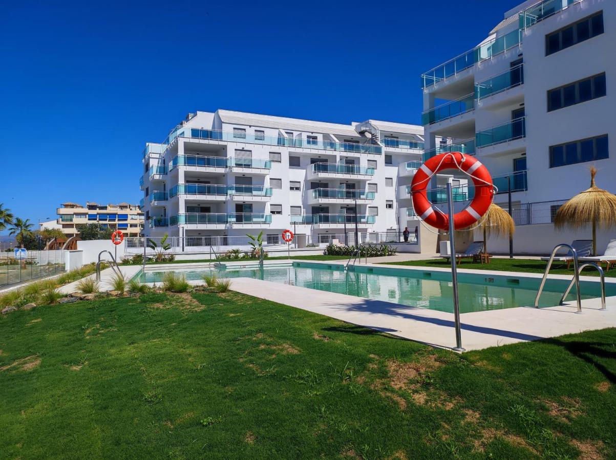 Espectacular Apartamento en primera linea de playa Torrox Exterior foto